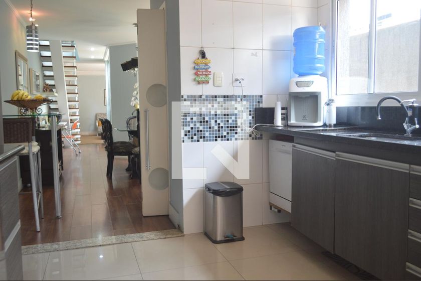 Casa, 3 quartos, 218 m² - Foto 55