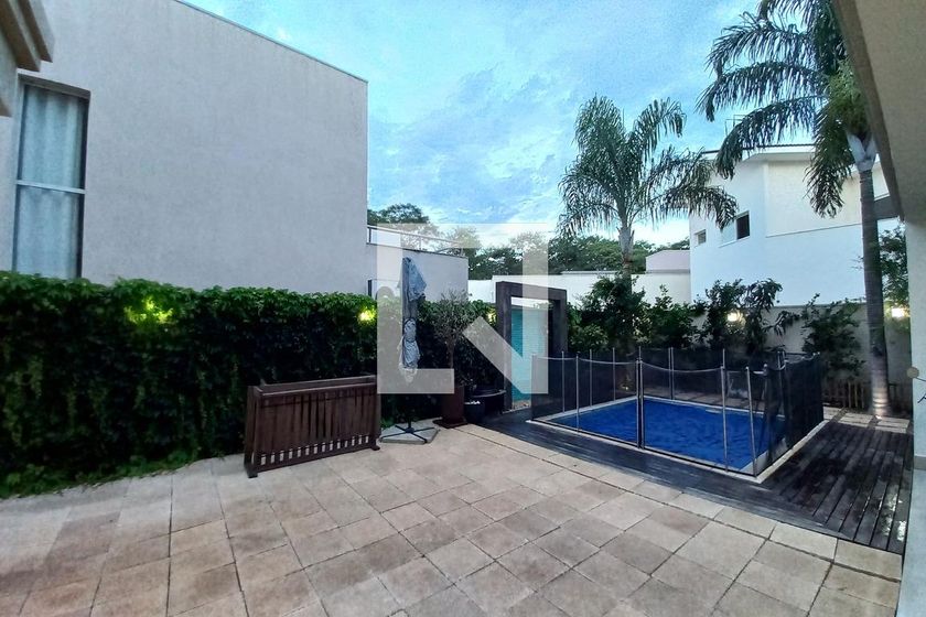 Casa à Venda - Swiss Park, 3 Quartos,  420 m2 em , Campinas - sp | SoloBR