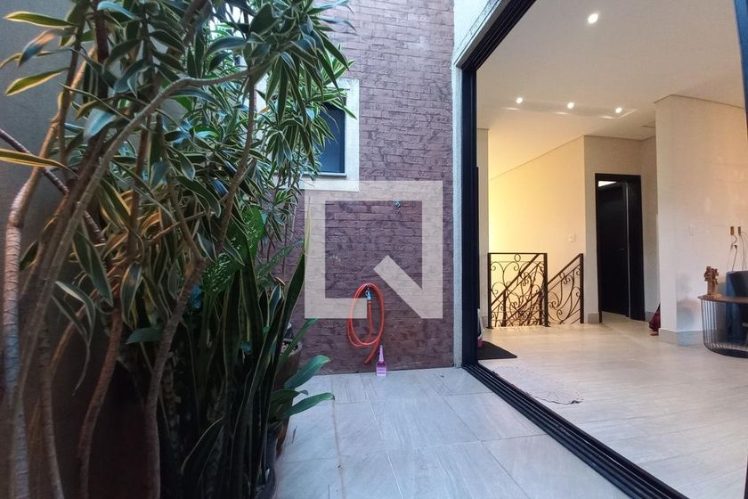 Casa à Venda - Swiss Park, 3 Quartos,  420 m2 em , Campinas - sp | SoloBR
