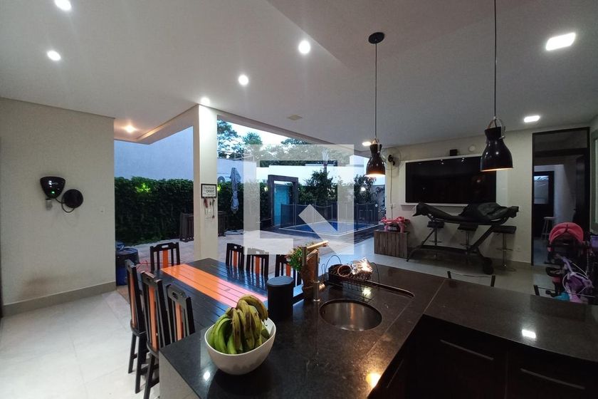 Casa à Venda - Swiss Park, 3 Quartos,  420 m2 em , Campinas - sp | SoloBR