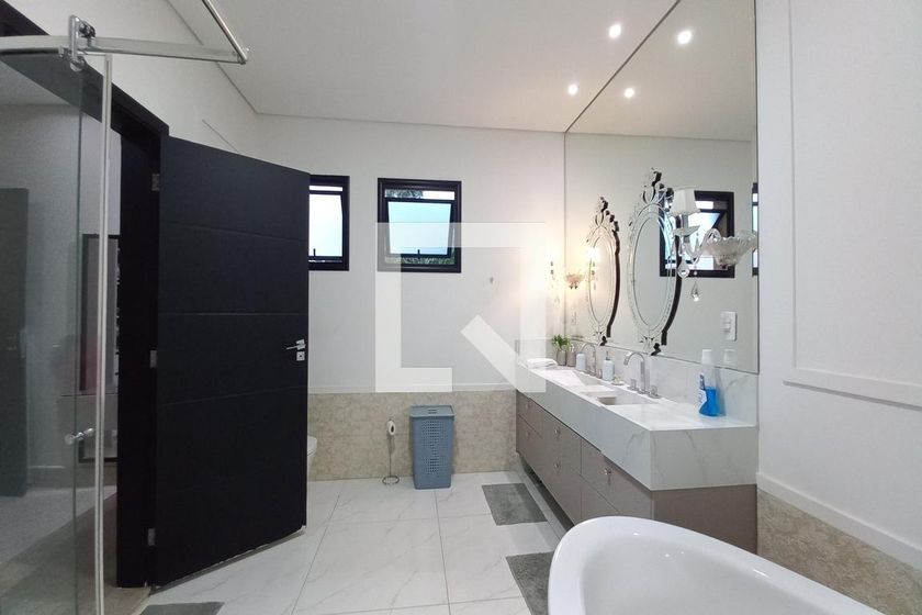 Casa à Venda - Swiss Park, 3 Quartos,  420 m2 em , Campinas - sp | SoloBR