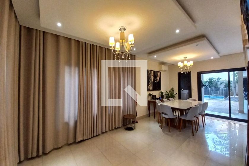 Casa à Venda - Swiss Park, 3 Quartos,  420 m2 em , Campinas - sp | SoloBR