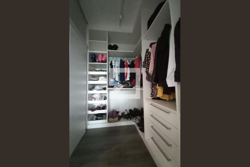 Casa à Venda - Swiss Park, 4 Quartos,  420 m2 em , Campinas - sp | SoloBR