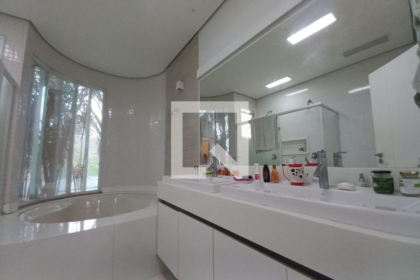 Casa à Venda - Swiss Park, 4 Quartos,  420 m2 em , Campinas - sp | SoloBR