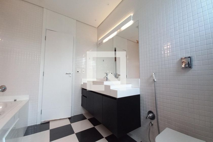 Casa à Venda - Swiss Park, 4 Quartos,  420 m2 em , Campinas - sp | SoloBR