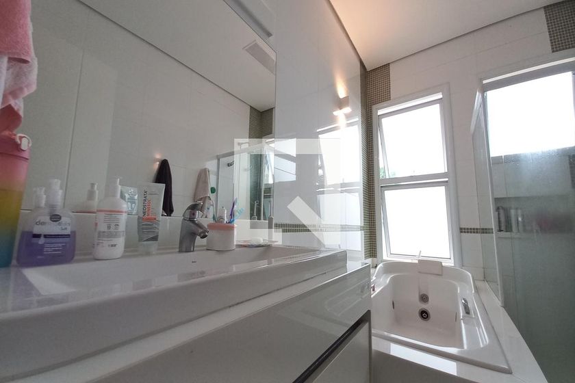 Casa à Venda - Swiss Park, 4 Quartos,  420 m2 em , Campinas - sp | SoloBR