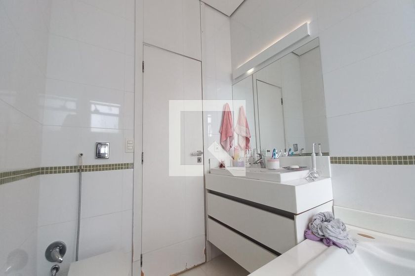 Casa à Venda - Swiss Park, 4 Quartos,  420 m2 em , Campinas - sp | SoloBR