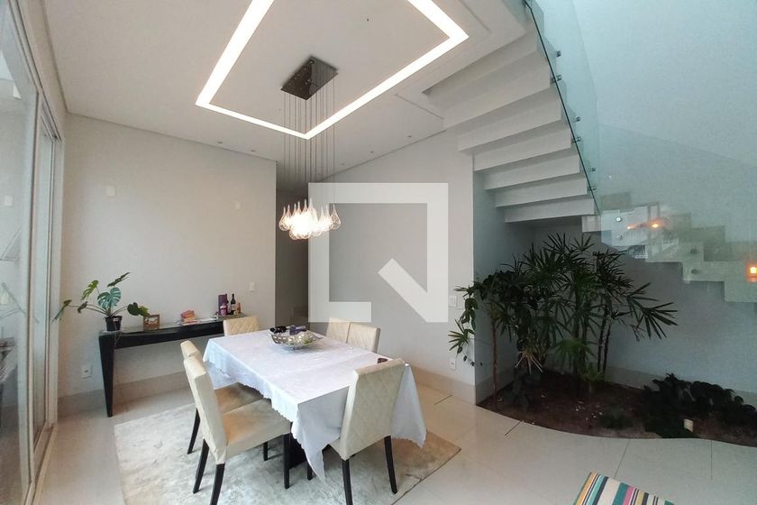 Casa à Venda - Swiss Park, 4 Quartos,  420 m2 em , Campinas - sp | SoloBR