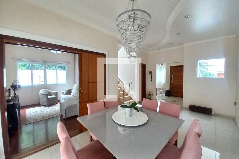 Casa à Venda - Swiss Park, 4 Quartos,  375 m2 em , Campinas - sp | SoloBR