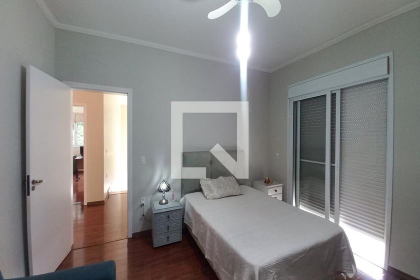 Casa à Venda - Swiss Park, 4 Quartos,  375 m2 em , Campinas - sp | SoloBR