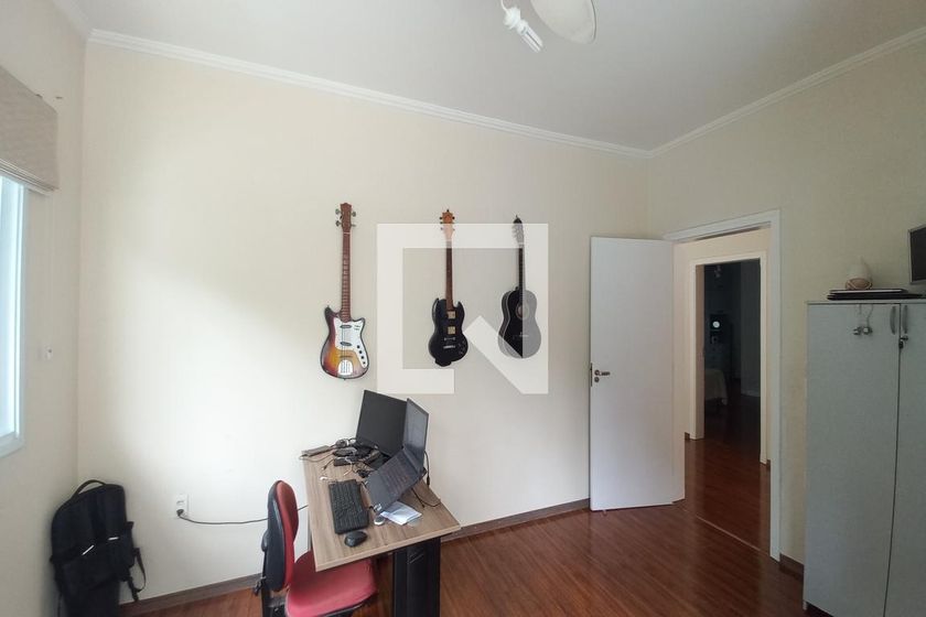 Casa à Venda - Swiss Park, 4 Quartos,  375 m2 em , Campinas - sp | SoloBR