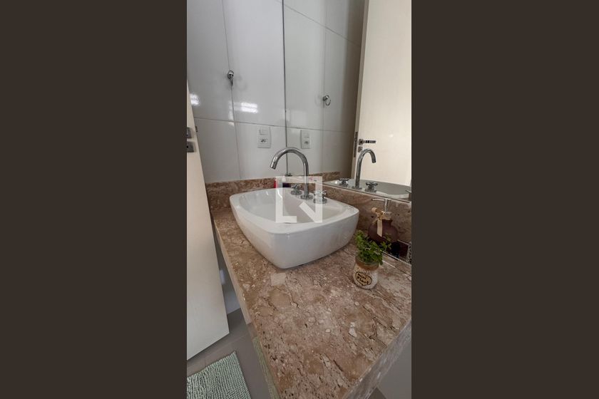 Casa à Venda - Swiss Park, 5 Quartos,  358 m2 em , Campinas - sp | SoloBR