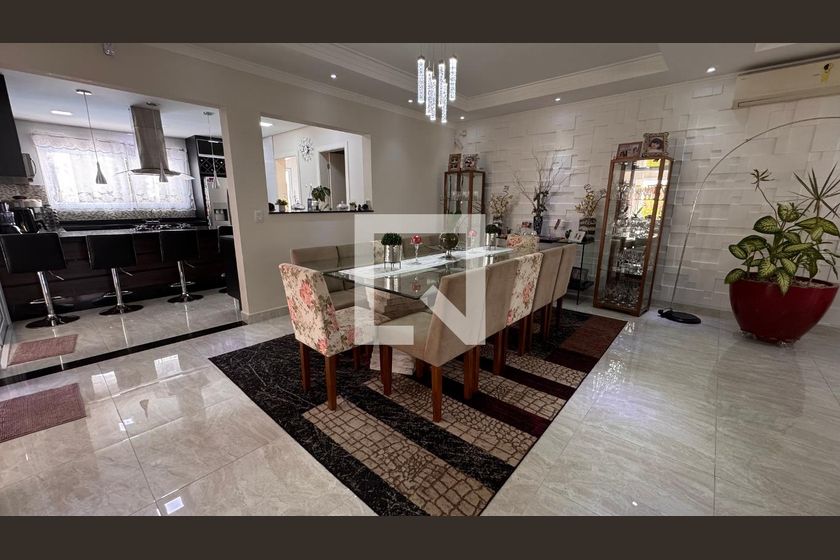 Casa à Venda - Swiss Park, 5 Quartos,  358 m2 em , Campinas - sp | SoloBR