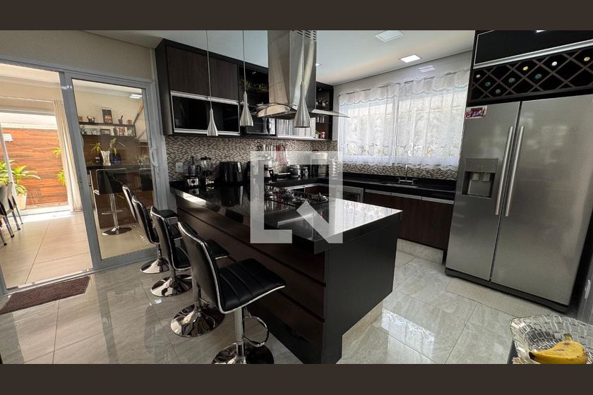 Casa à Venda - Swiss Park, 5 Quartos,  358 m2 em , Campinas - sp | SoloBR