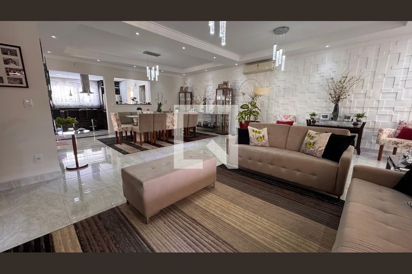 Casa à Venda - Swiss Park, 5 Quartos,  358 m2 em , Campinas - sp | SoloBR