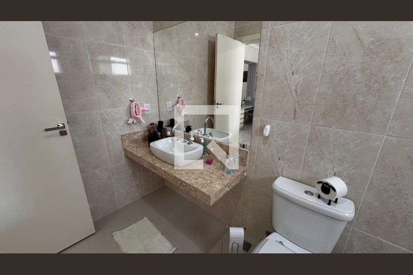 Casa à Venda - Swiss Park, 5 Quartos,  358 m2 em , Campinas - sp | SoloBR