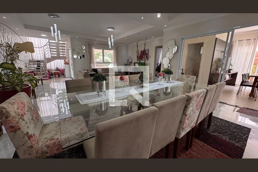 Casa à Venda - Swiss Park, 5 Quartos,  358 m2 em , Campinas - sp | SoloBR