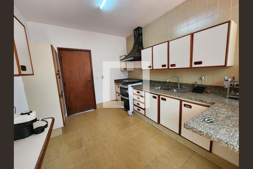 Casa à Venda - Barão Geraldo - Centro, 6 Quartos,  690 m2 em , Campinas - sp | SoloBR