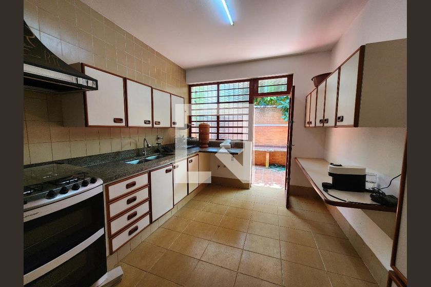 Casa à Venda - Barão Geraldo - Centro, 6 Quartos,  690 m2 em , Campinas - sp | SoloBR