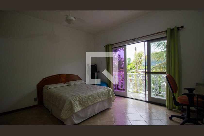 Casa, 3 quartos, 360 m² - Foto 57