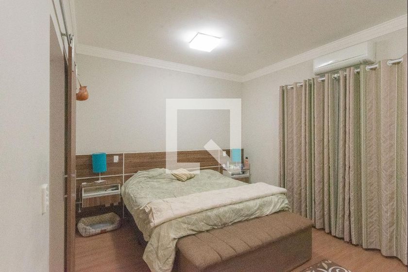 Casa à Venda - Swiss Park, 4 Quartos,  317 m2 em , Campinas - sp | SoloBR