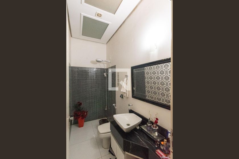 Casa à Venda - Swiss Park, 4 Quartos,  317 m2 em , Campinas - sp | SoloBR