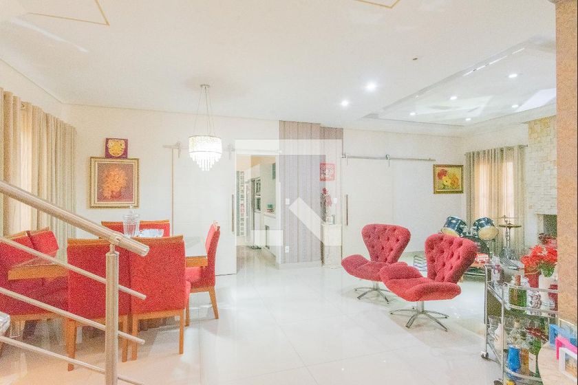 Casa à Venda - Swiss Park, 4 Quartos,  317 m2 em , Campinas - sp | SoloBR