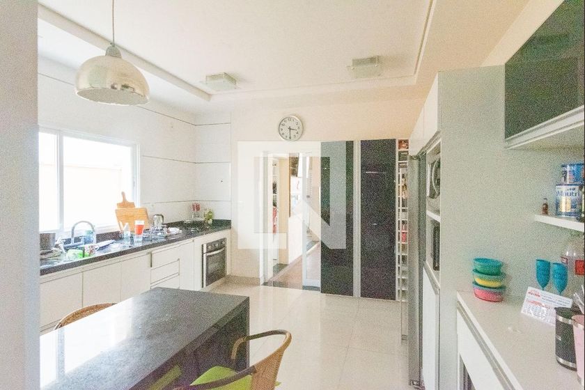 Casa à Venda - Swiss Park, 4 Quartos,  317 m2 em , Campinas - sp | SoloBR