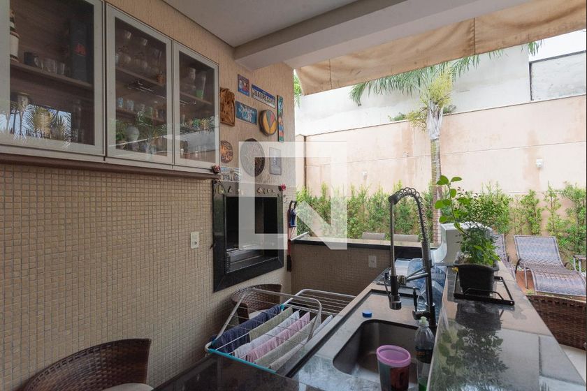 Casa à Venda - Swiss Park, 4 Quartos,  317 m2 em , Campinas - sp | SoloBR