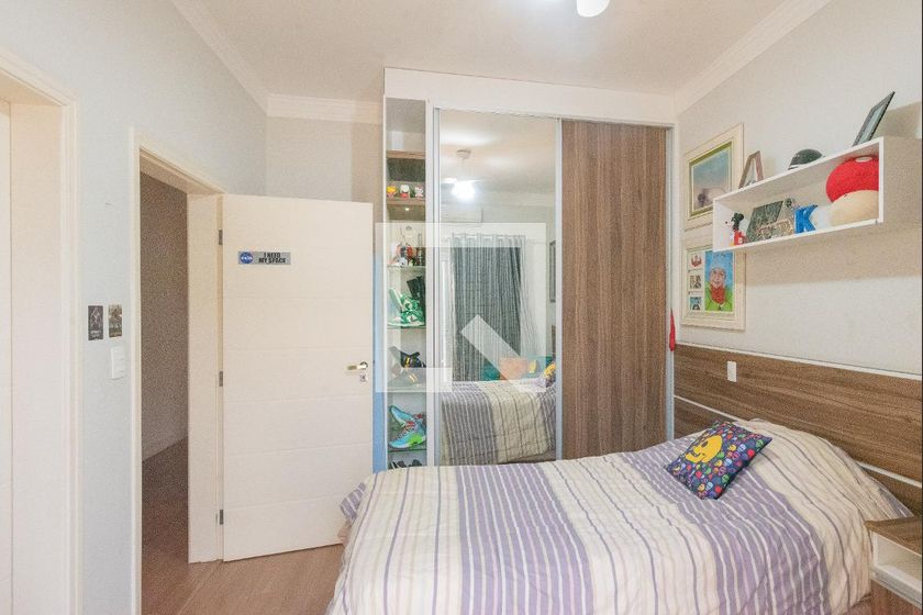 Casa à Venda - Swiss Park, 4 Quartos,  317 m2 em , Campinas - sp | SoloBR