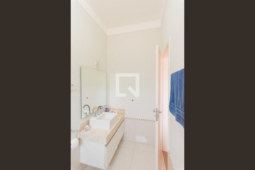 Casa à Venda - Swiss Park, 4 Quartos,  317 m2 em , Campinas - sp | SoloBR