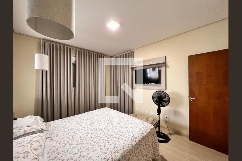 Casa à Venda - Swiss Park, 3 Quartos,  250 m2 em , Campinas - sp | SoloBR