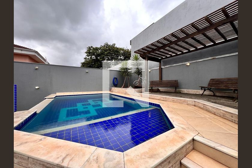 Casa à Venda - Swiss Park, 3 Quartos,  250 m2 em , Campinas - sp | SoloBR