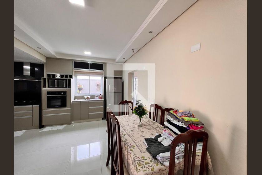 Casa à Venda - Swiss Park, 3 Quartos,  250 m2 em , Campinas - sp | SoloBR