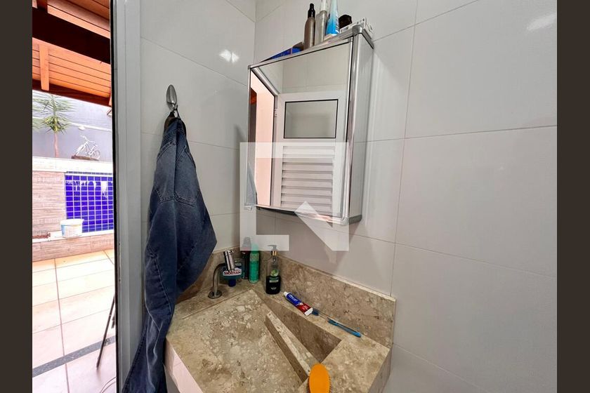 Casa à Venda - Swiss Park, 3 Quartos,  250 m2 em , Campinas - sp | SoloBR