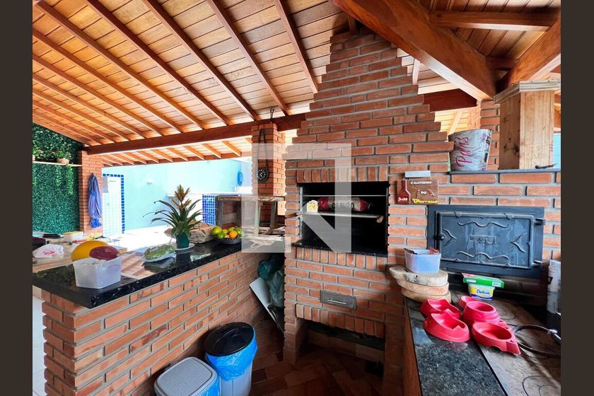 Casa à Venda - Swiss Park, 3 Quartos,  250 m2 em , Campinas - sp | SoloBR