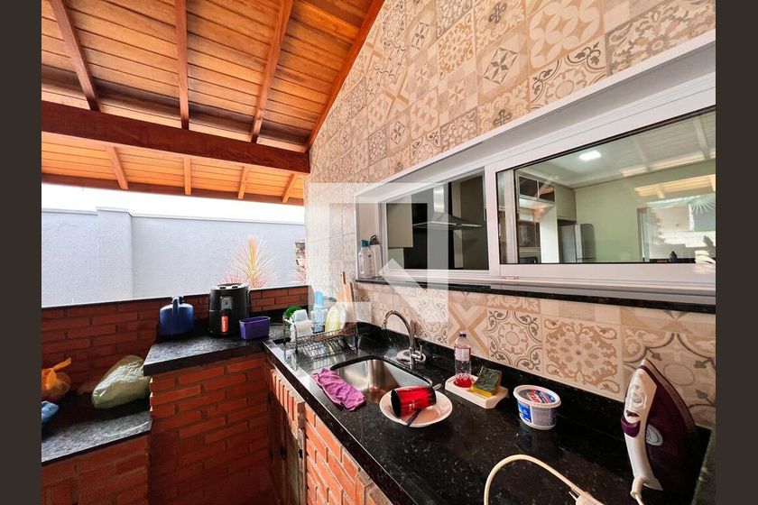Casa à Venda - Swiss Park, 3 Quartos,  250 m2 em , Campinas - sp | SoloBR