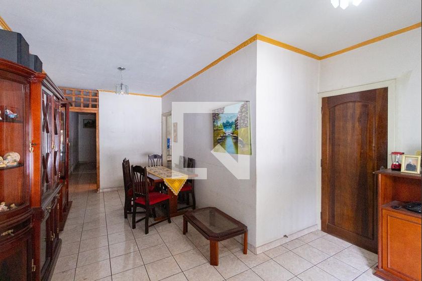 Casa, 3 quartos, 223 m² - Foto 1