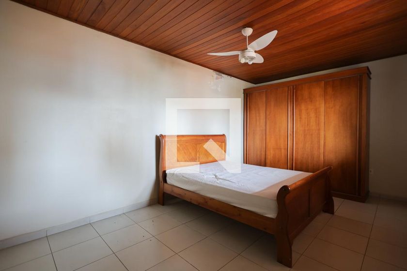 Casa, 6 quartos, 225 m² - Foto 69