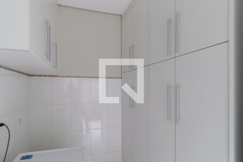 Casa à Venda - Swiss Park, 4 Quartos,  322 m2 em , Campinas - sp | SoloBR