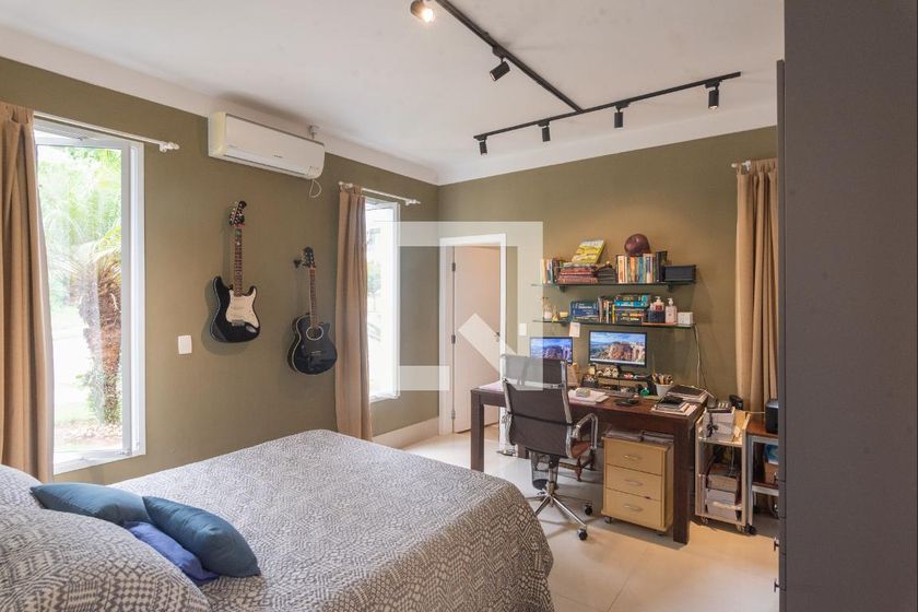 Casa à Venda - Swiss Park, 4 Quartos,  480 m2 em , Campinas - sp | SoloBR