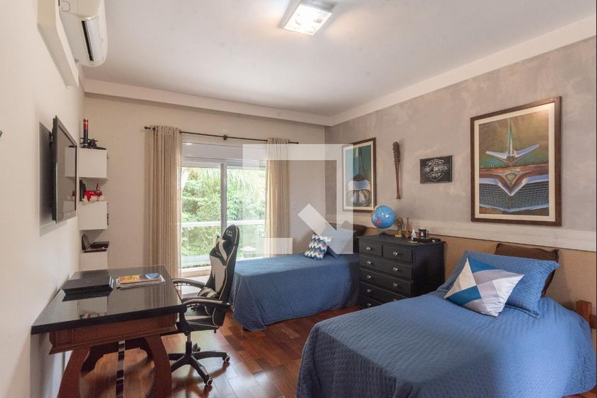 Casa à Venda - Swiss Park, 4 Quartos,  480 m2 em , Campinas - sp | SoloBR