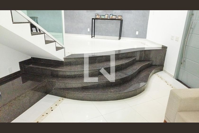 Casa, 4 quartos, 215 m² - Foto 3