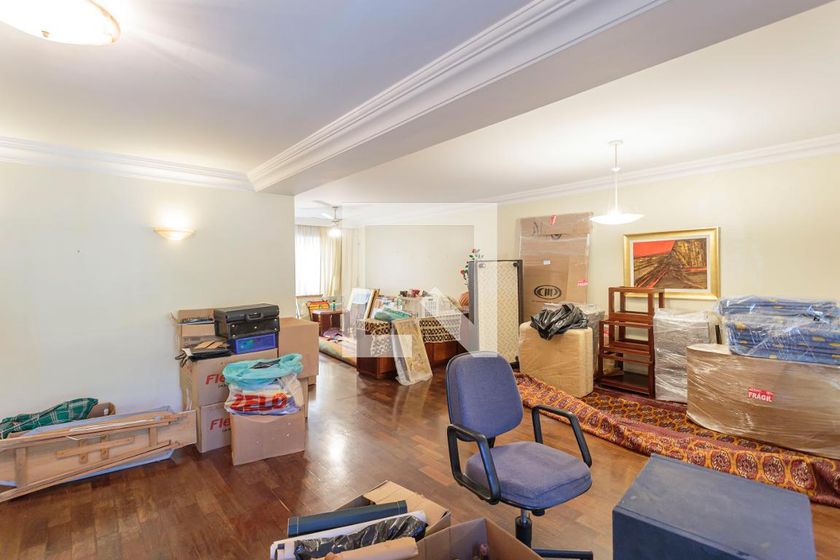 Casa, 4 quartos, 248 m² - Foto 1