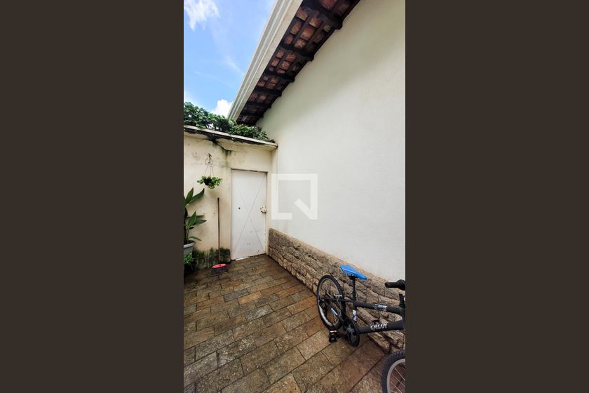 Casa à Venda - Guanabara, 5 Quartos,  350 m2 em , Campinas - sp | SoloBR