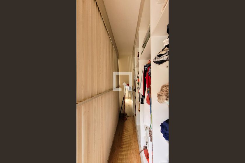 Casa à Venda - Guanabara, 5 Quartos,  350 m2 em , Campinas - sp | SoloBR