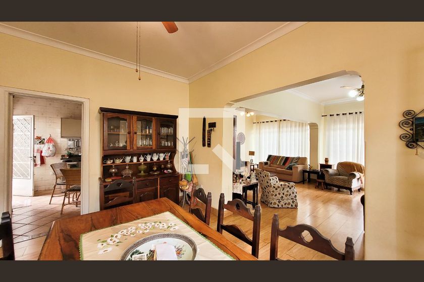 Casa à Venda - Guanabara, 5 Quartos,  350 m2 em , Campinas - sp | SoloBR