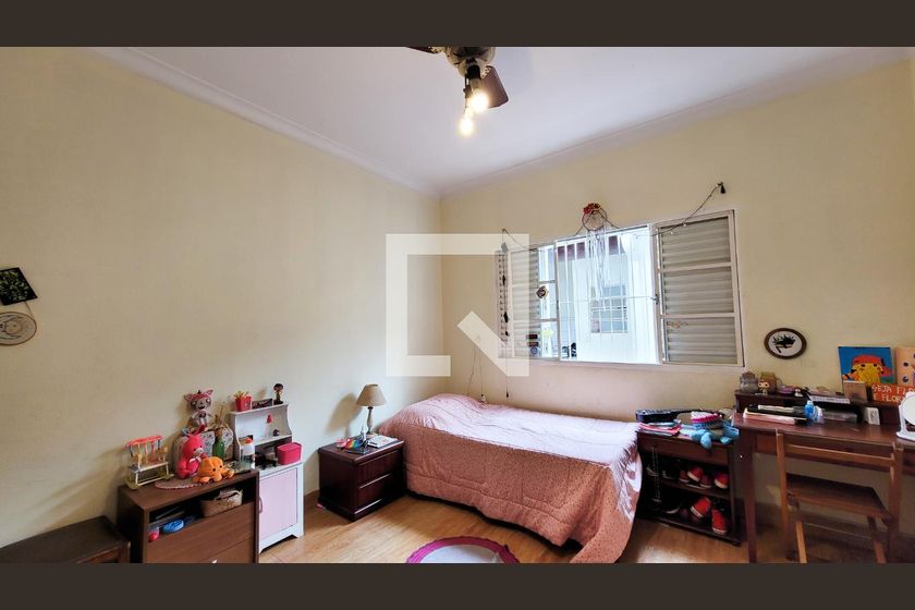 Casa à Venda - Guanabara, 5 Quartos,  350 m2 em , Campinas - sp | SoloBR