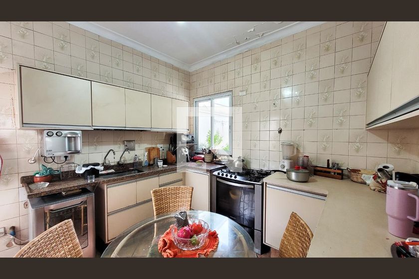 Casa à Venda - Guanabara, 5 Quartos,  350 m2 em , Campinas - sp | SoloBR