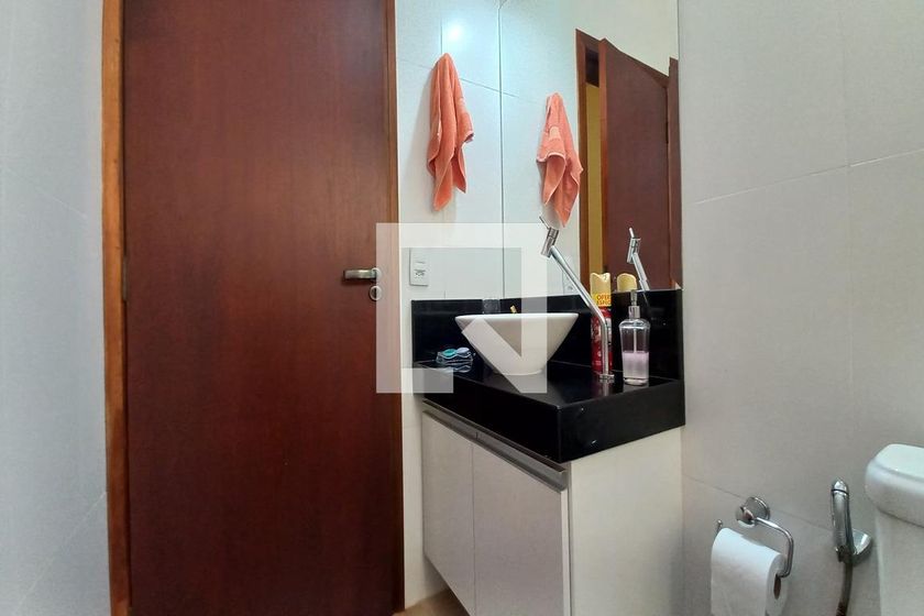 Casa à Venda - Swiss Park, 5 Quartos,  310 m2 em , Campinas - sp | SoloBR